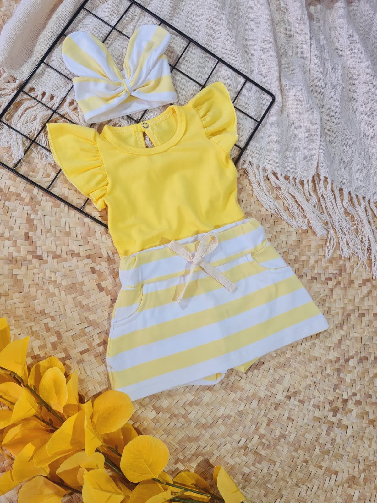 Conjunto Amarelo Short Saia